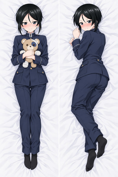 Ami Chouno manteau militaire dakimakura