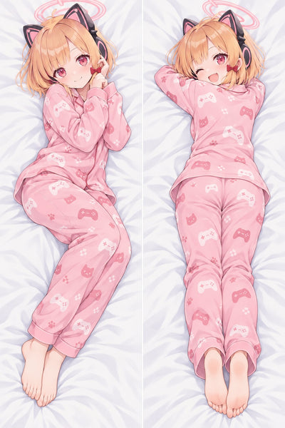 Momoi pyjama gamer dakimakura