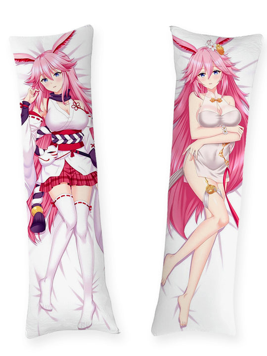 Yae Sakura prêtresse de sanctuaire dakimakura